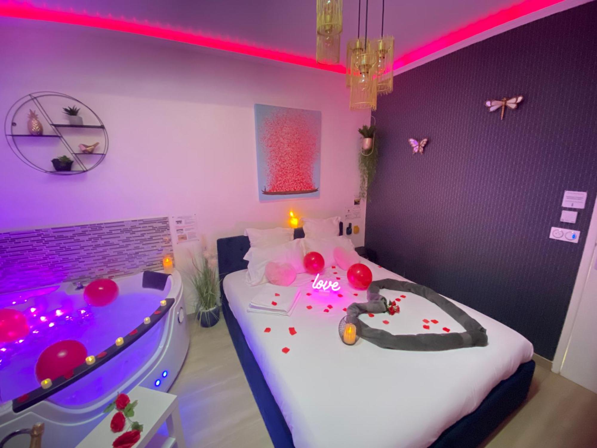 L'Escale Balneo'Romantique - Loveroom - Jacuzzi & Petit Dejeuner Villiers-sur-Marne Eksteriør bilde